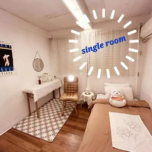 honde-guest-house-a.hotels-seoul.net/